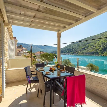 Διαμέρισμα Hedera Estate, Hedera A24