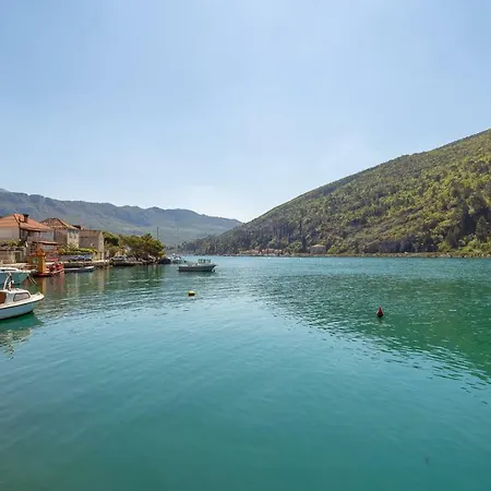 Hedera Estate, Hedera A24 Mokošica