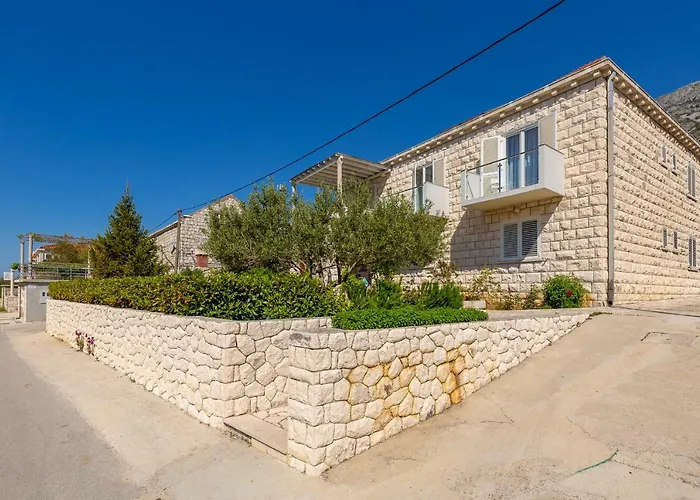 Hedera Estate, Hedera A24 Mokošica