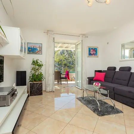 Hedera Estate, Hedera A24 Διαμέρισμα Mokošica
